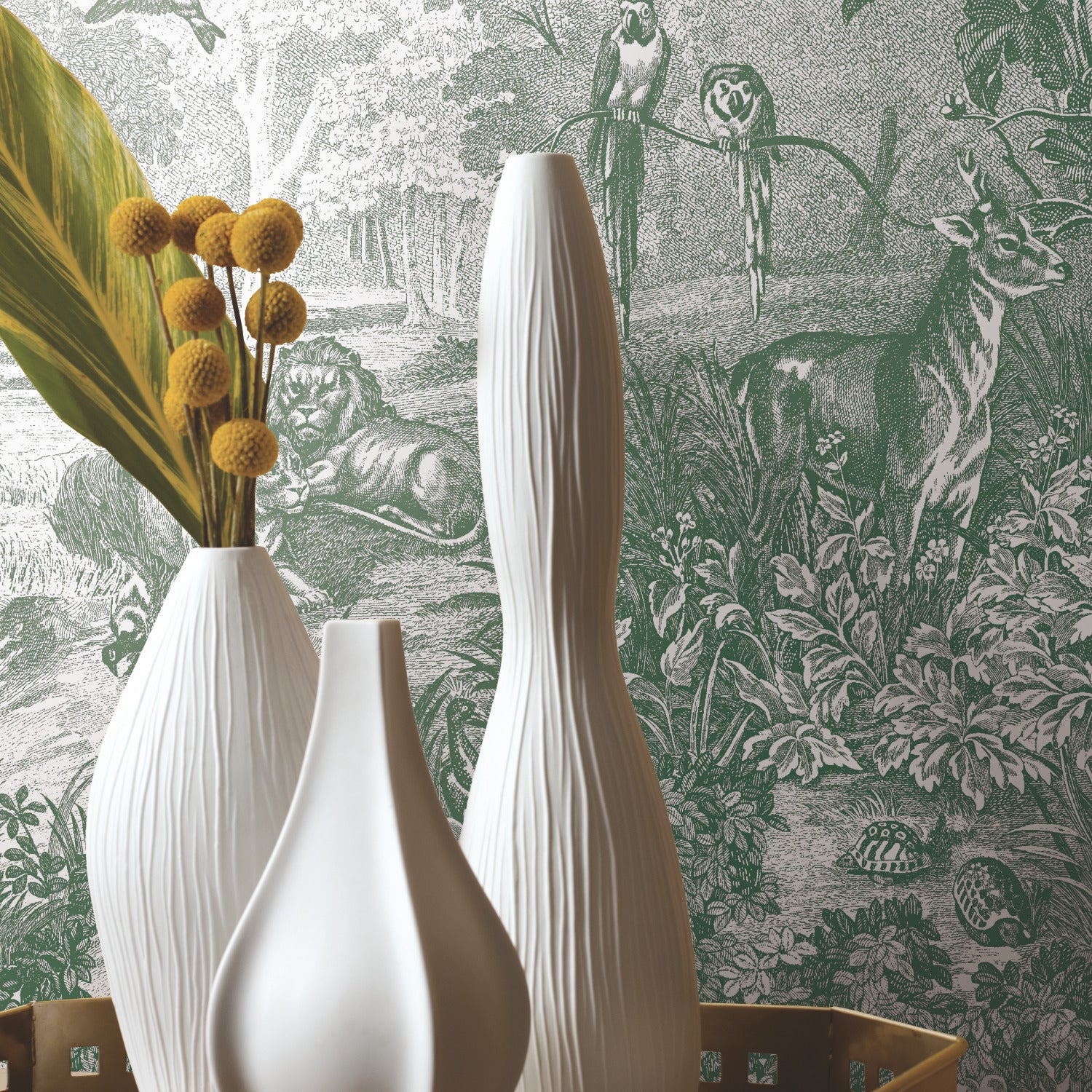 Jungle Toile P&S Wallpaper in a room setting