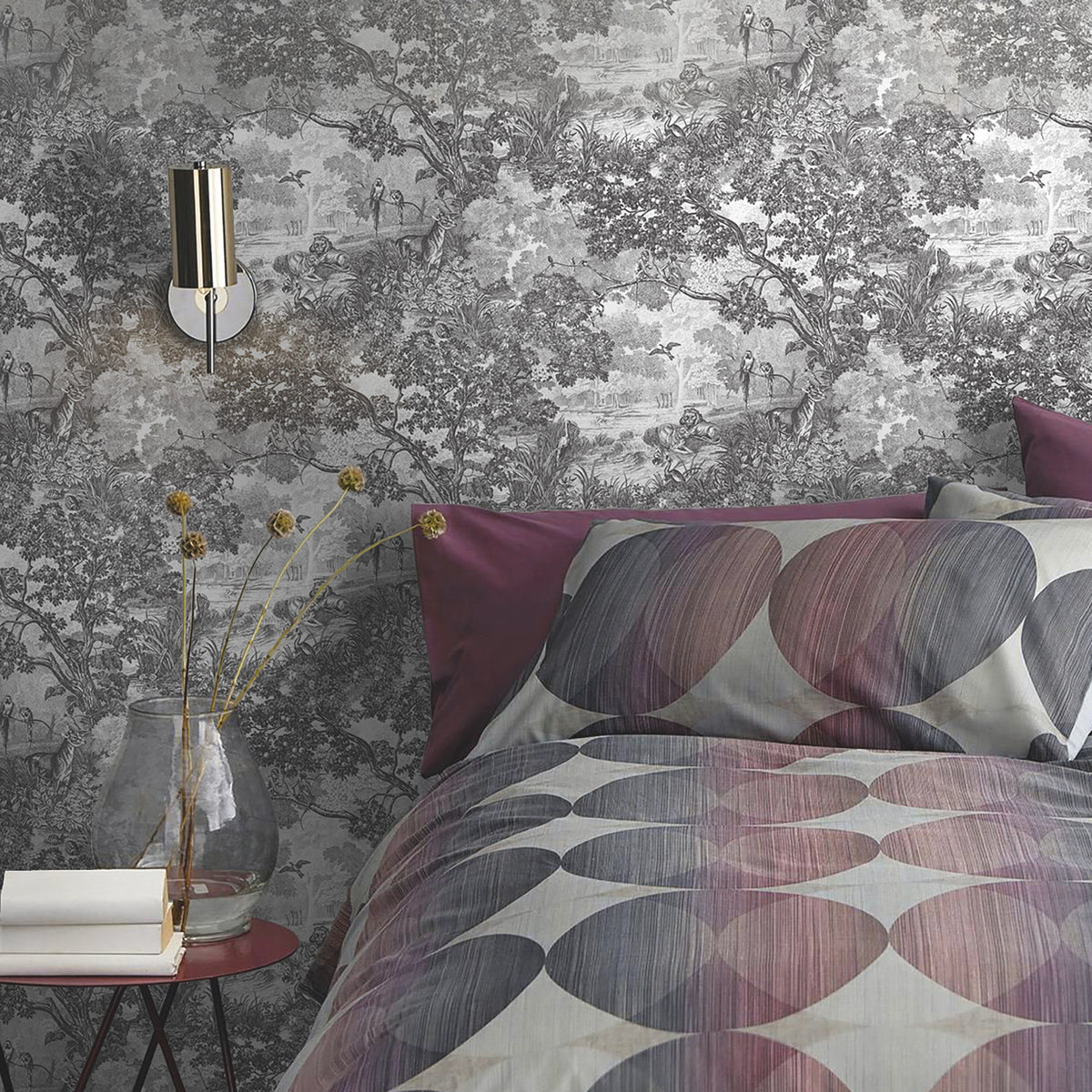 Jungle Toile P&S Wallpaper in a room setting