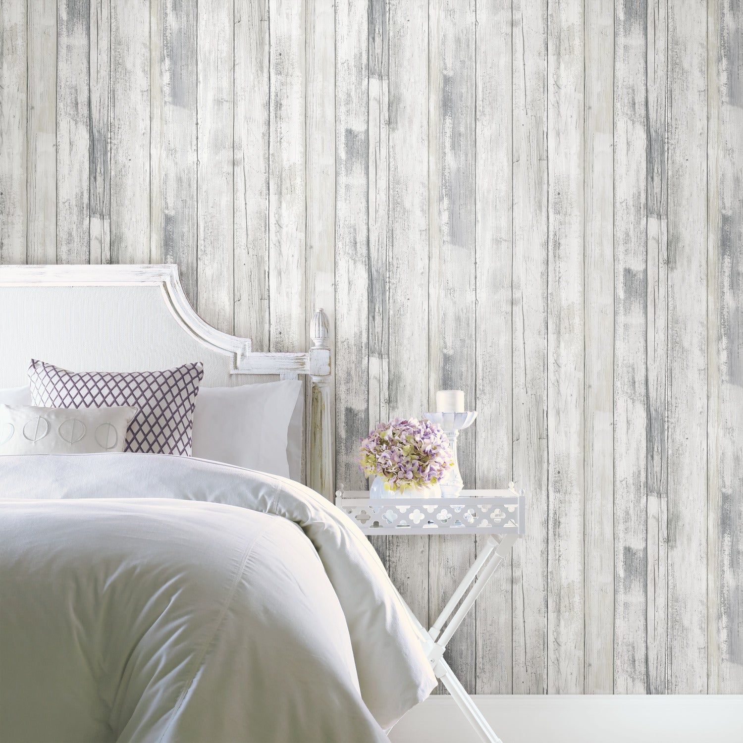 Weathered Planks P&S Wallpaper in a room setting