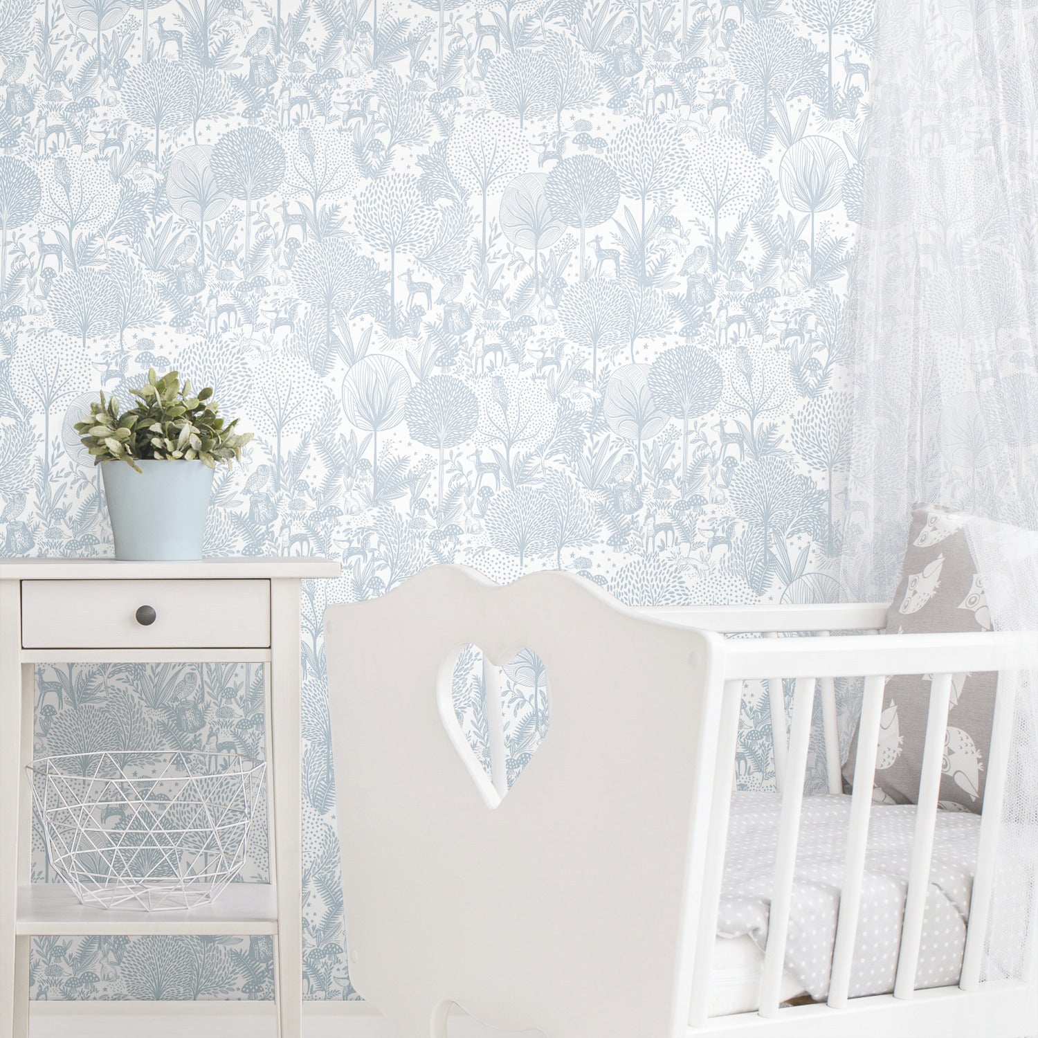 Forest Friends P&S Wallpaper in a room setting