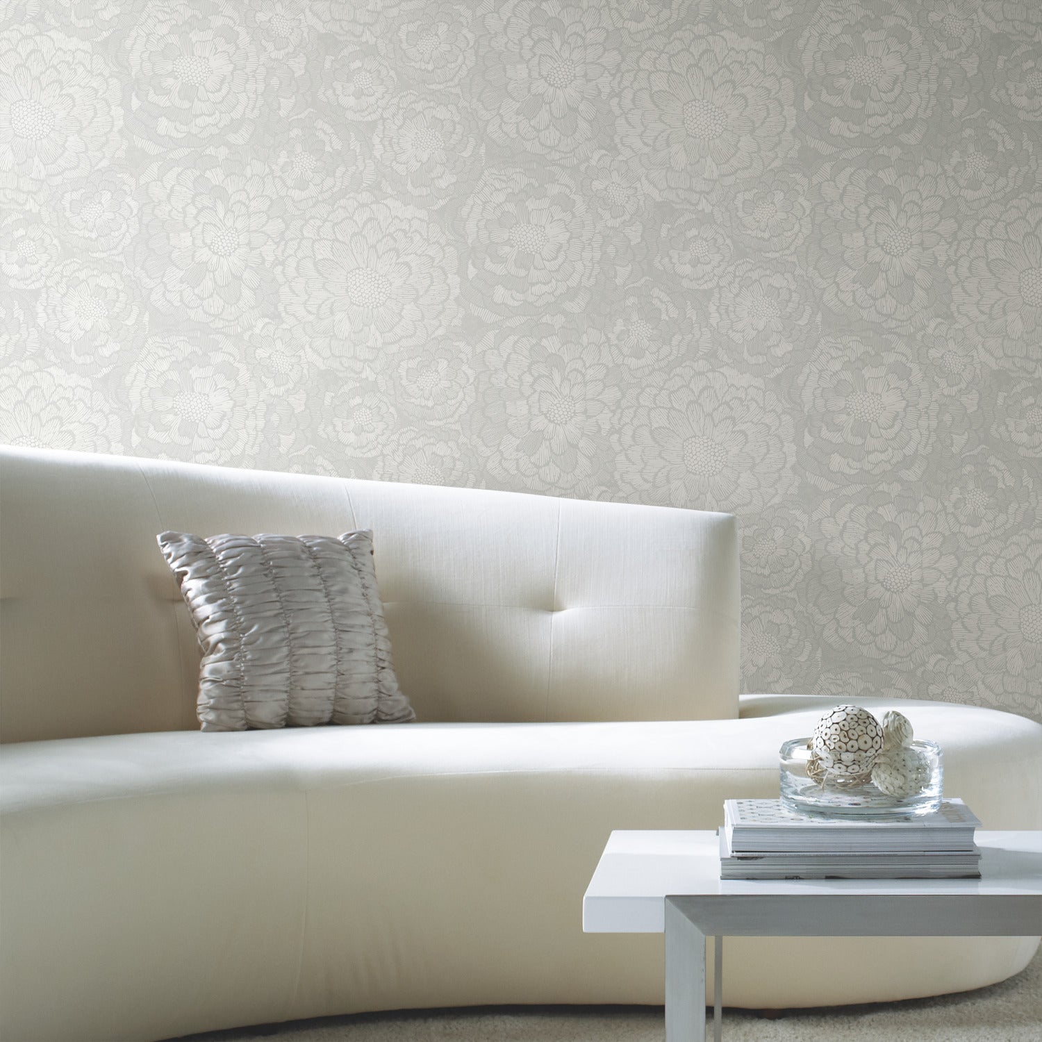 Zen Dahlia P&S Wallpaper in a room setting