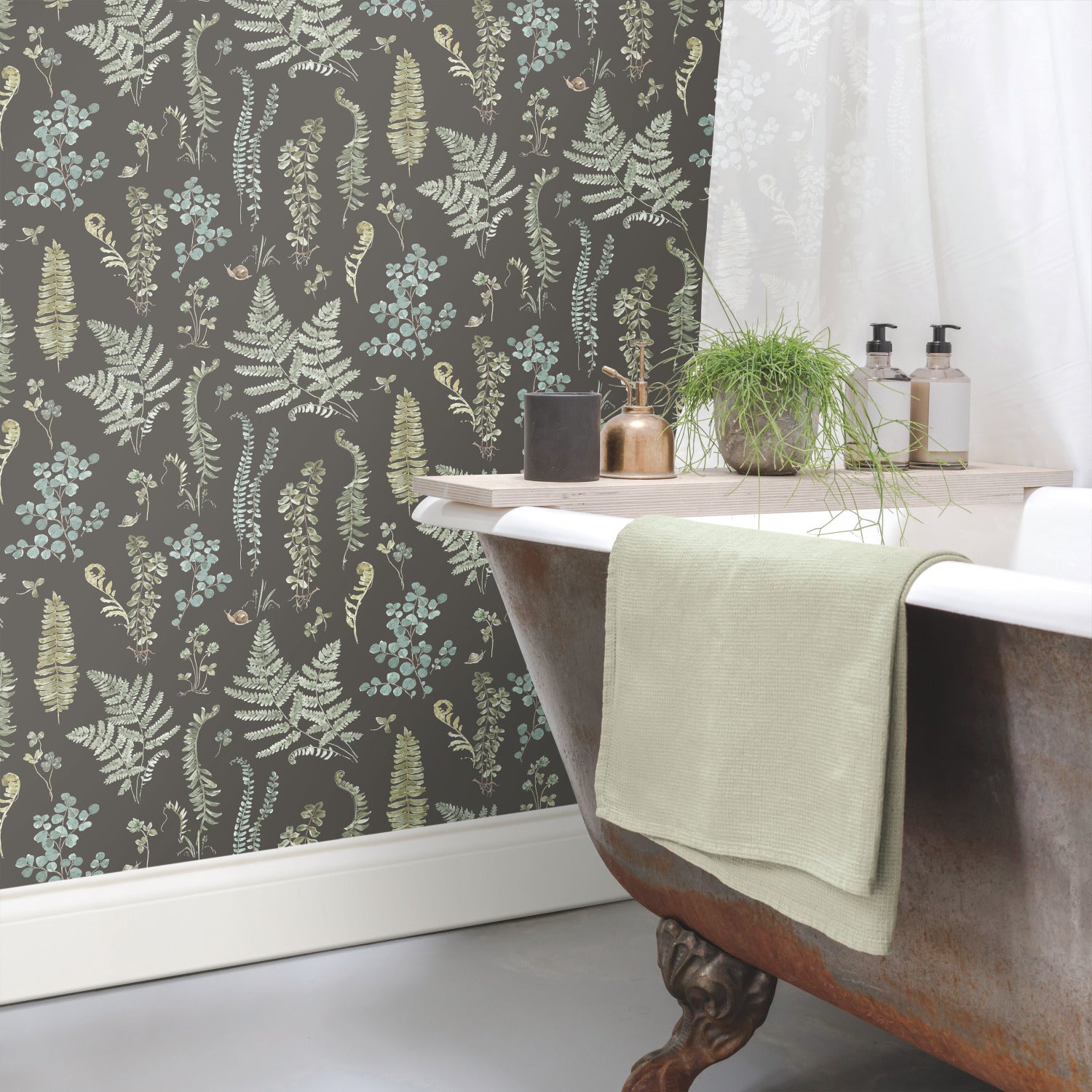 Fern Study P&S Wallpaper in a room setting
