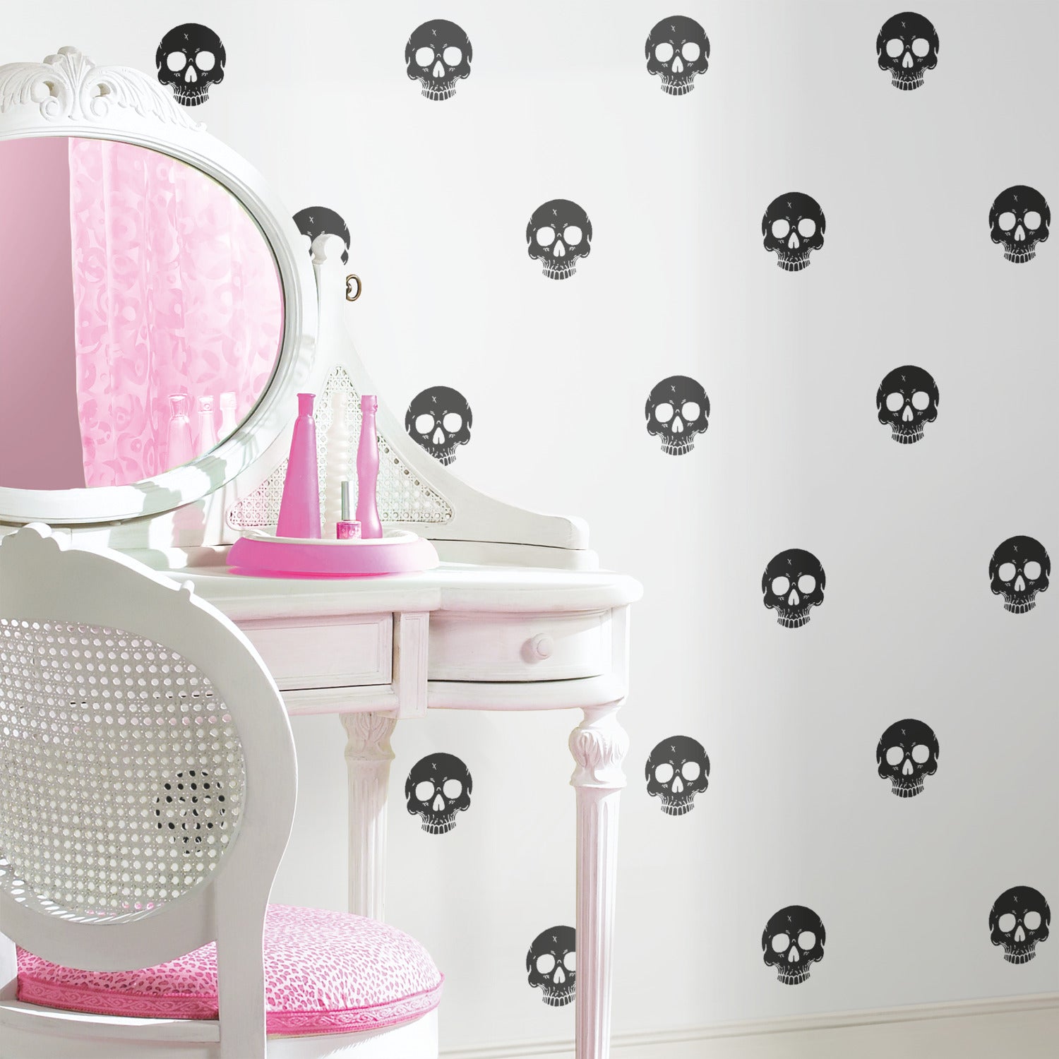Disney Cruella Glamour Skulls P&S Wallpaper in a room setting