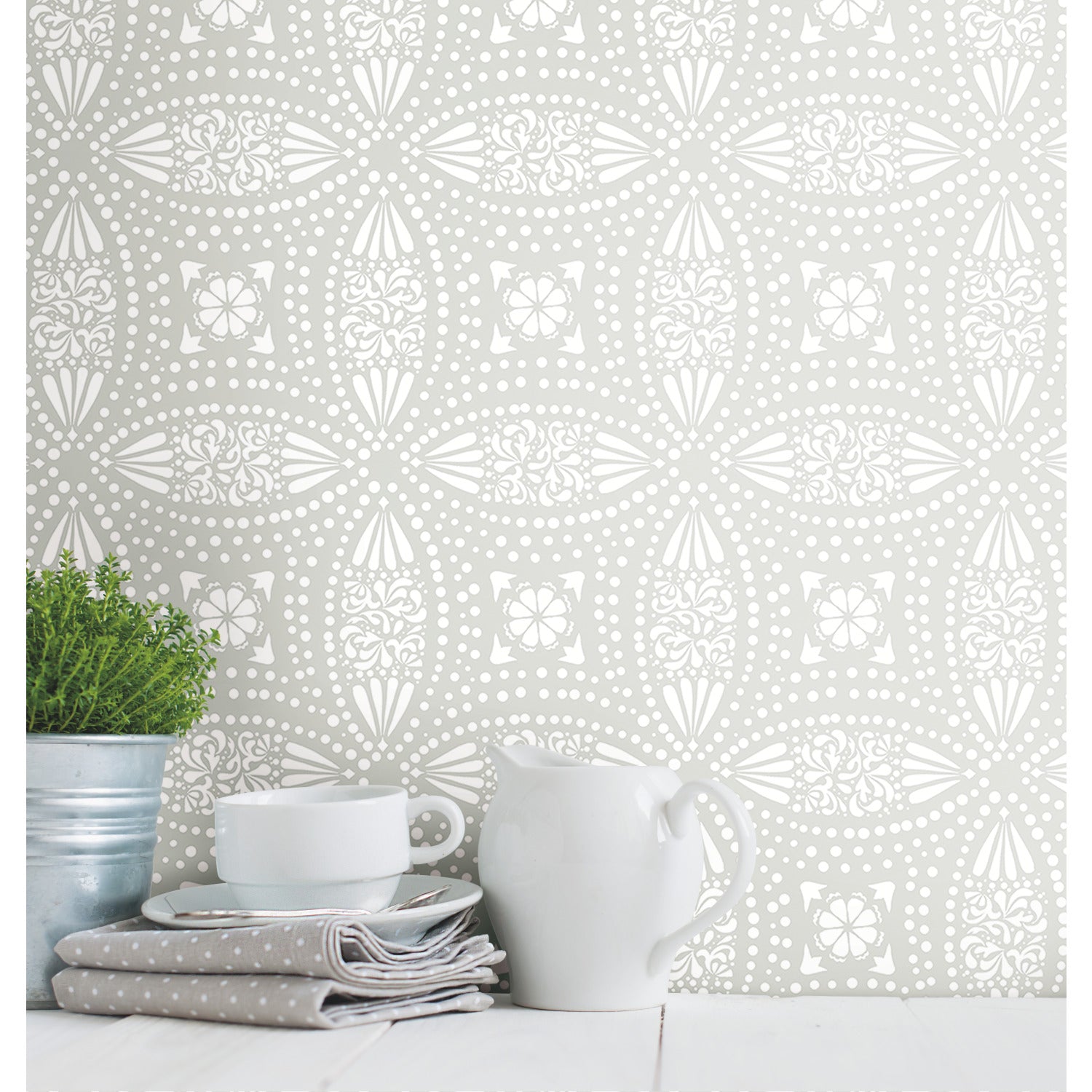 Overlapping Medallions P&S Wallpaper in a room setting