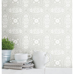 Overlapping Medallions P&S Wallpaper in a room setting