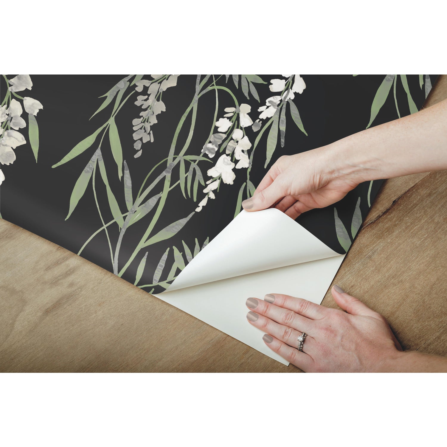 Nouveaux Wisteria P&S Wallpaper - how to peel
