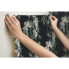 Nouveaux Wisteria P&S Wallpaper - how to stick