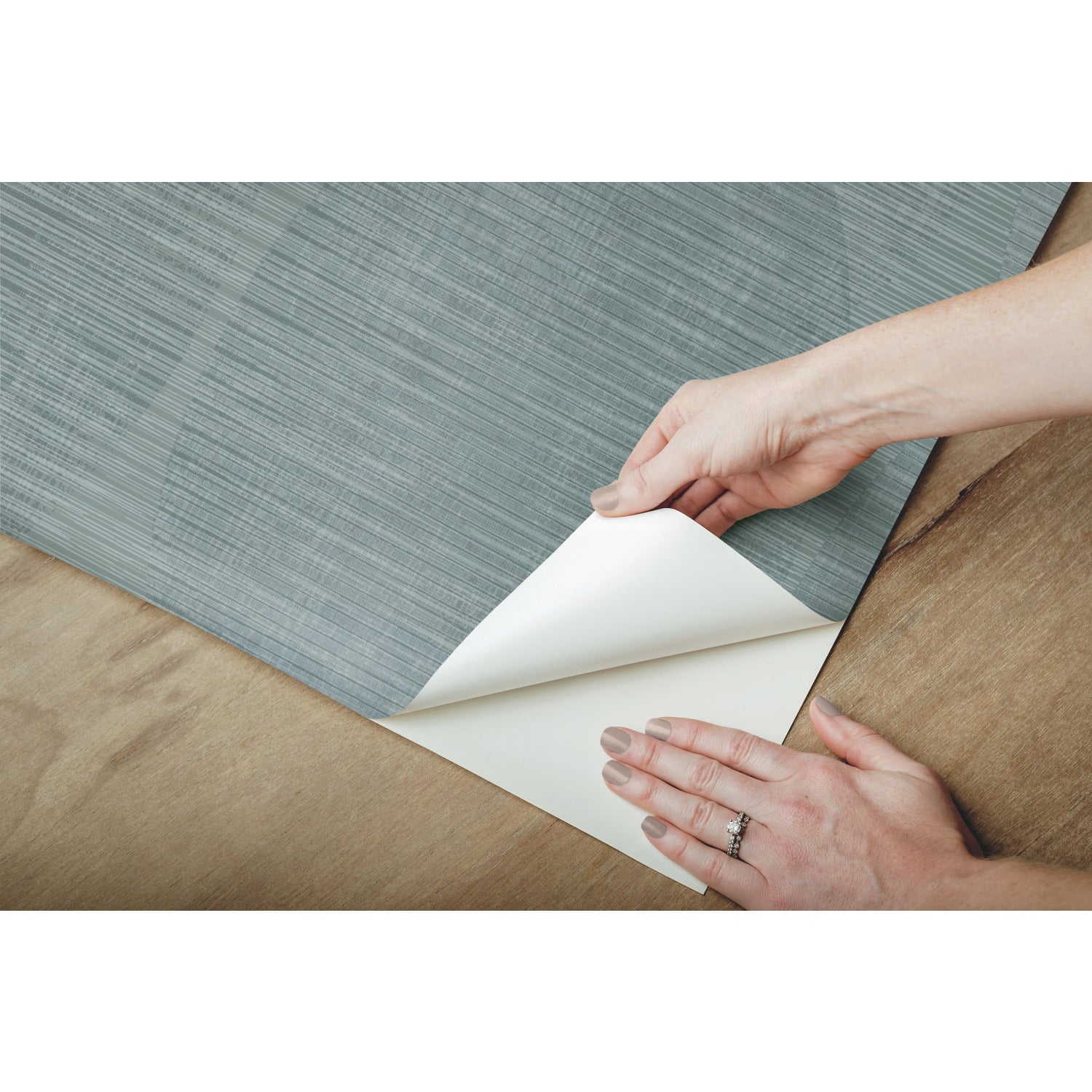 Sahara P&S Wallpaper peel step