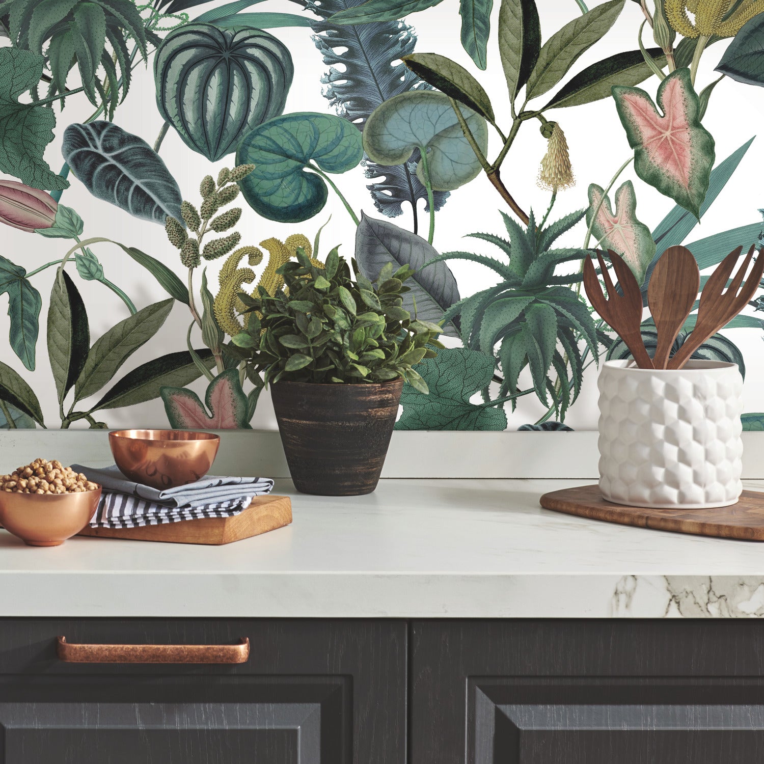 RMK12314RL wallpaper in a room setting