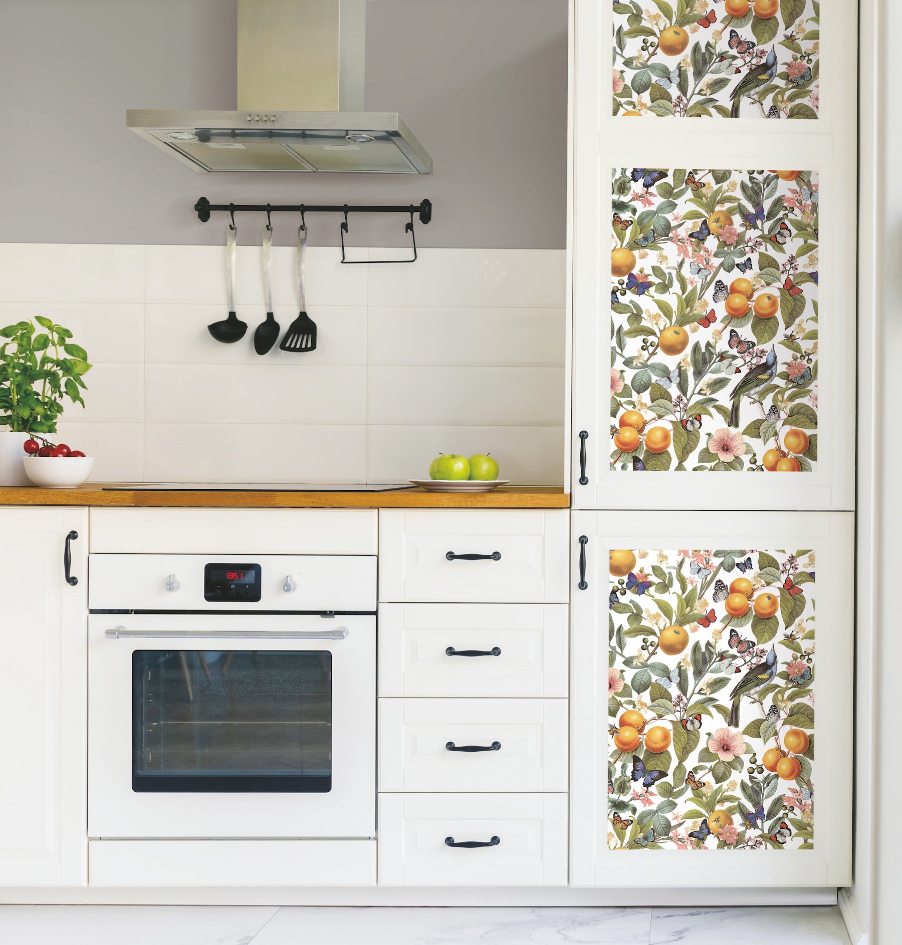 Citrus Peel and Stick Wallpaper in a room setting