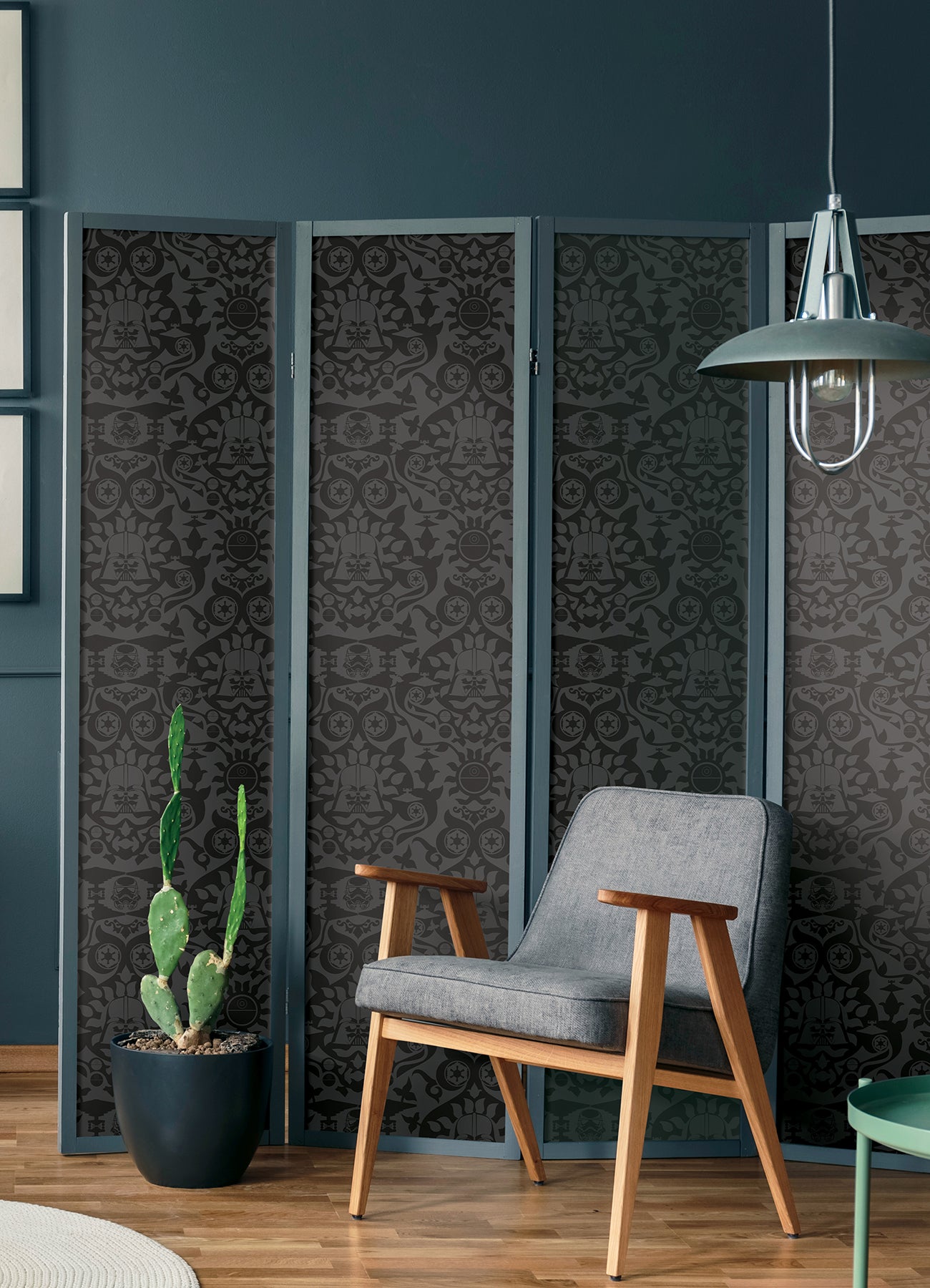 RMK12352RL peel and stick wallpaper in a room setting