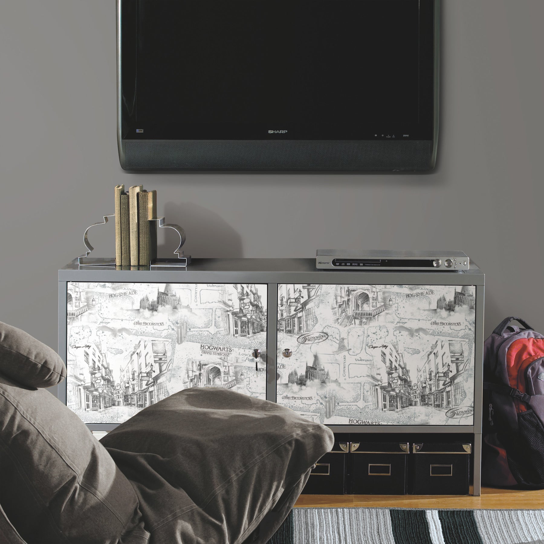 RMK12353PL Peel and Stick Wallpaper in a room setting