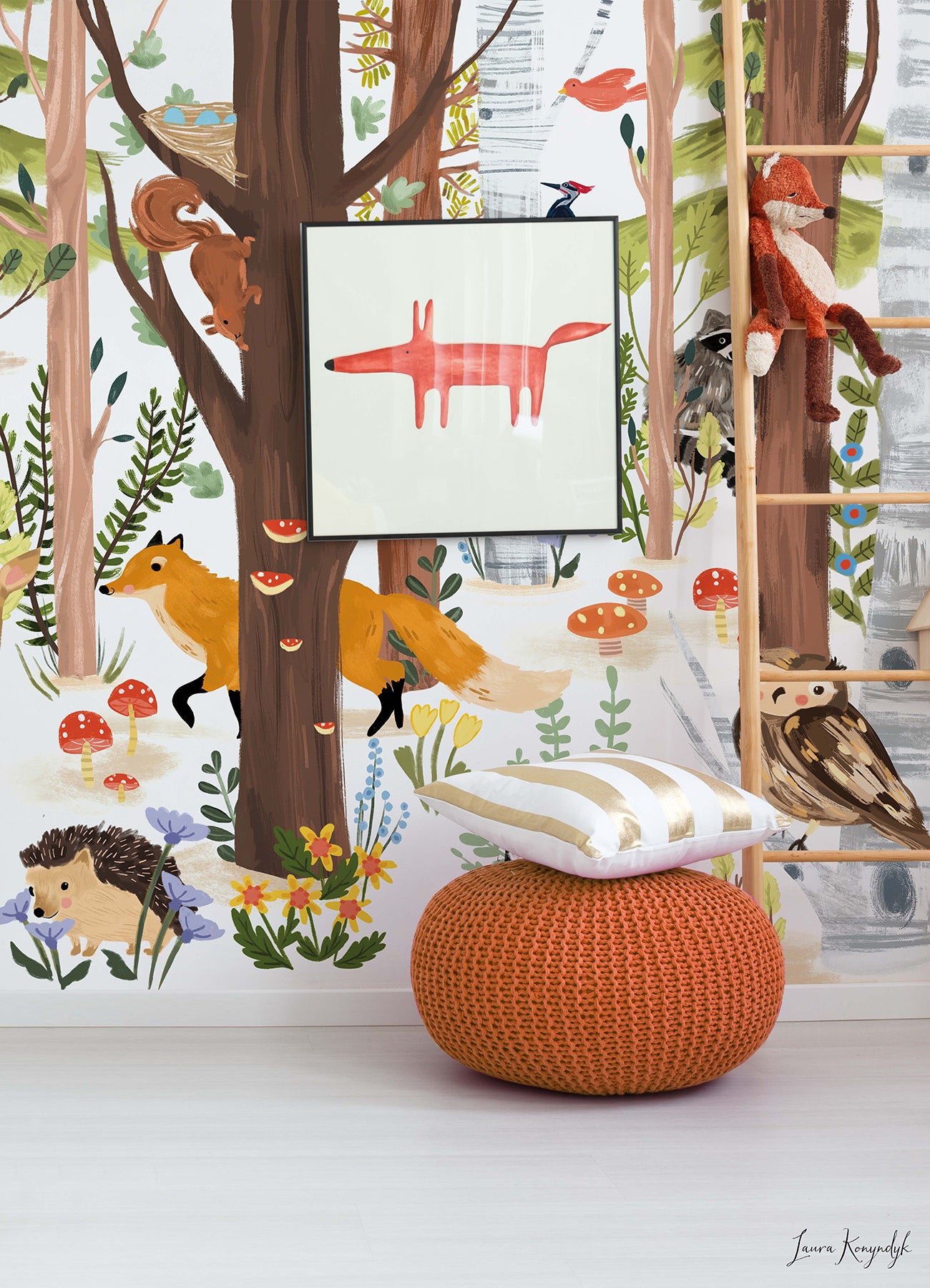 Forest Animal Hide & Seek P&S Wall Murals in a room setting