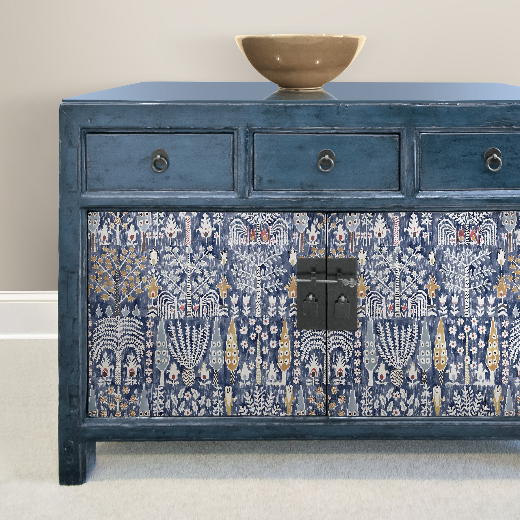 Persian Ikat Peel & Stick Wallpaper in a room setting