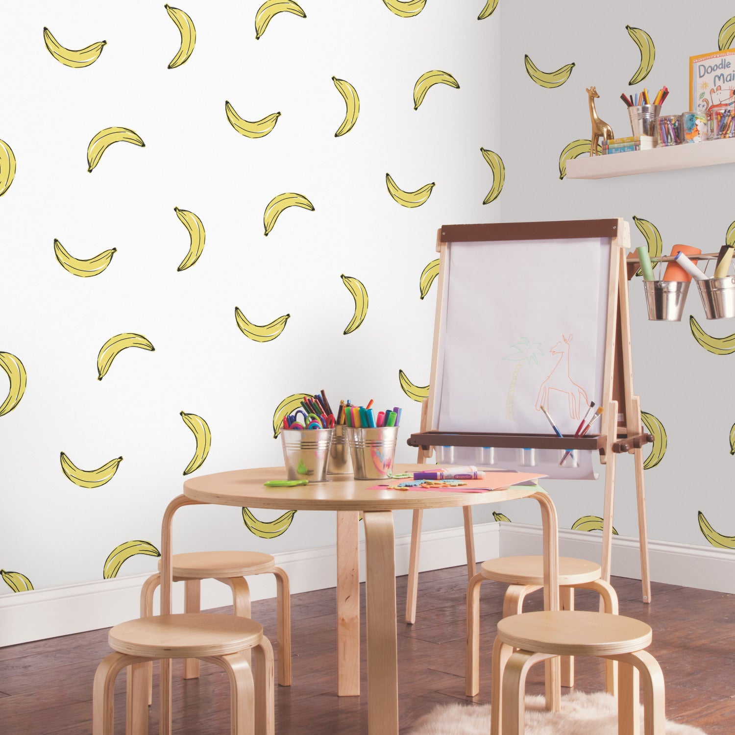 RMK12543RL wallpaper in a room setting