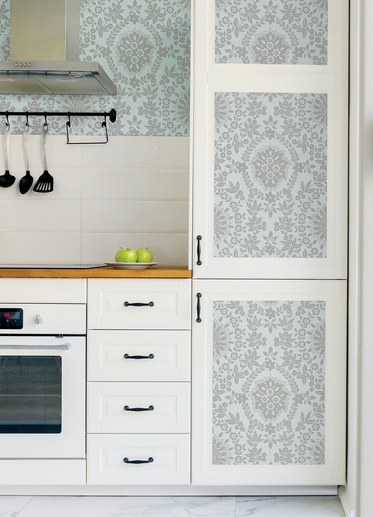 Boho Baroque Damask Peel & Stick Wallpaper in a room setting