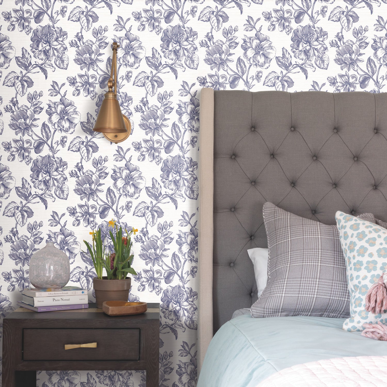 RMK12577RL Peel and Stick Wallpaper in a room setting
