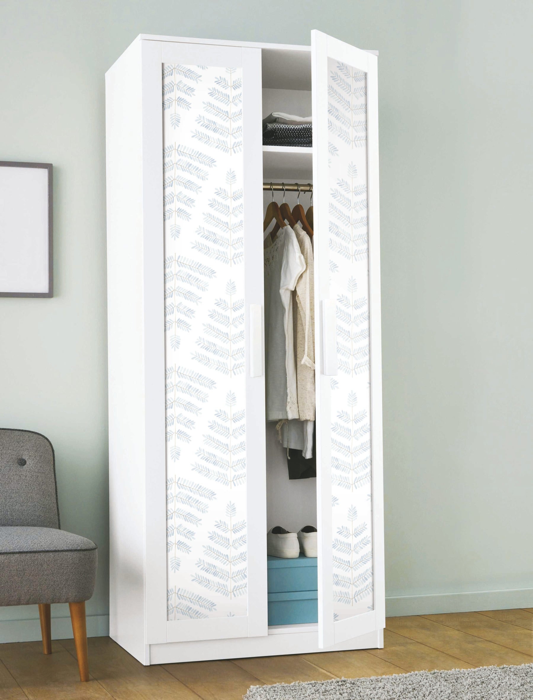 Cat Coquillette Leaflets Peel and Stick Wallpaper in a room setting