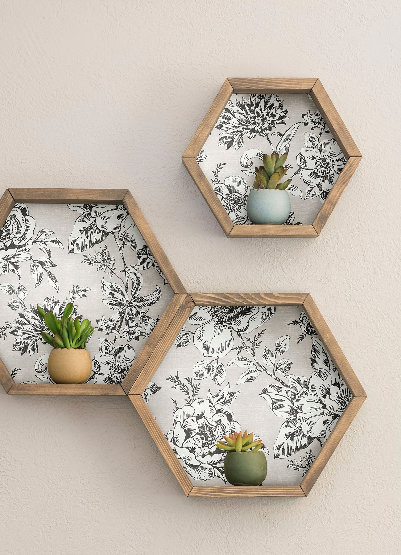 Winifred Peel & Stick Wallpaper in a room setting
