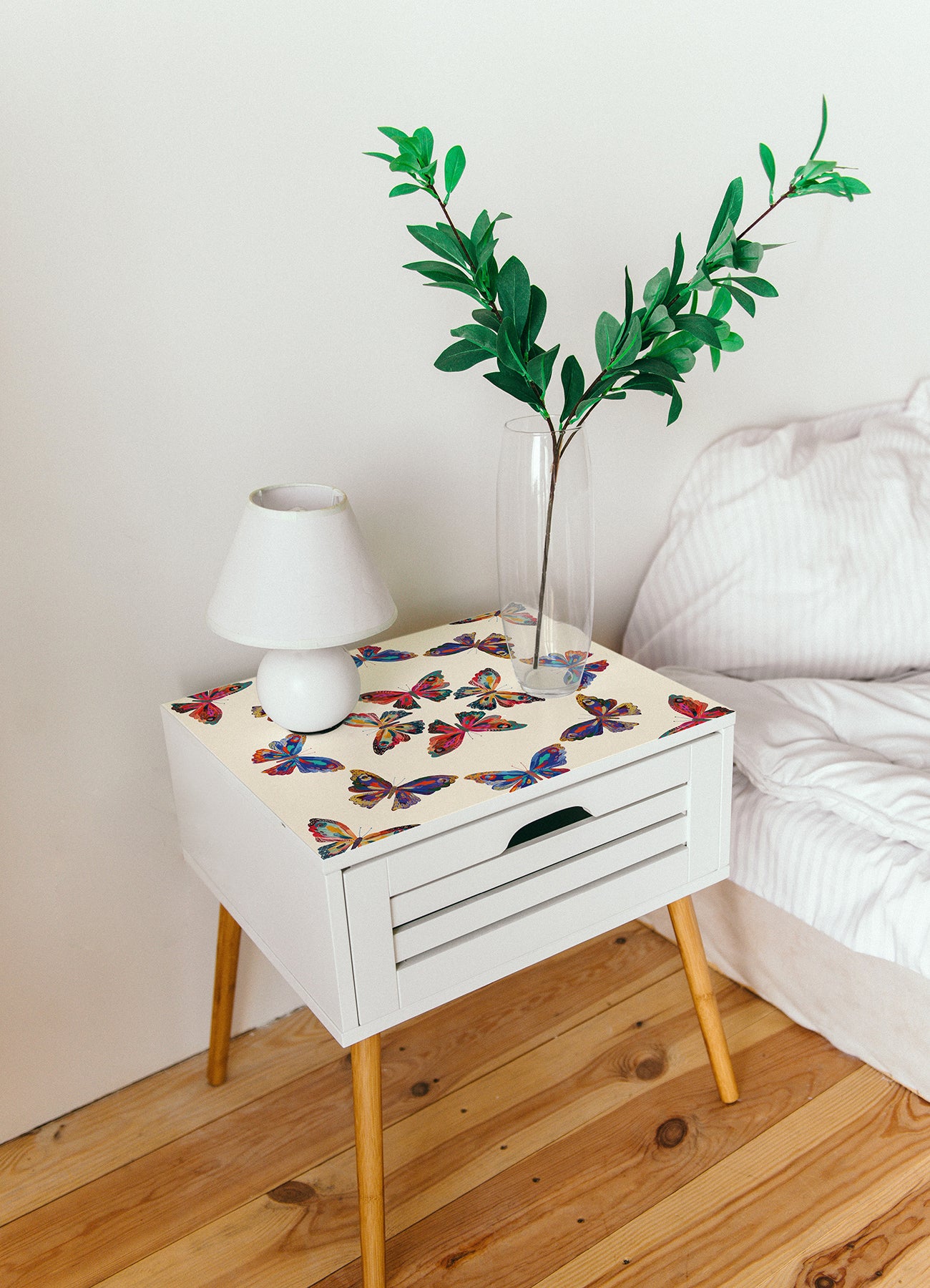EttaVee Peel and Stick Wallpaper in a room setting