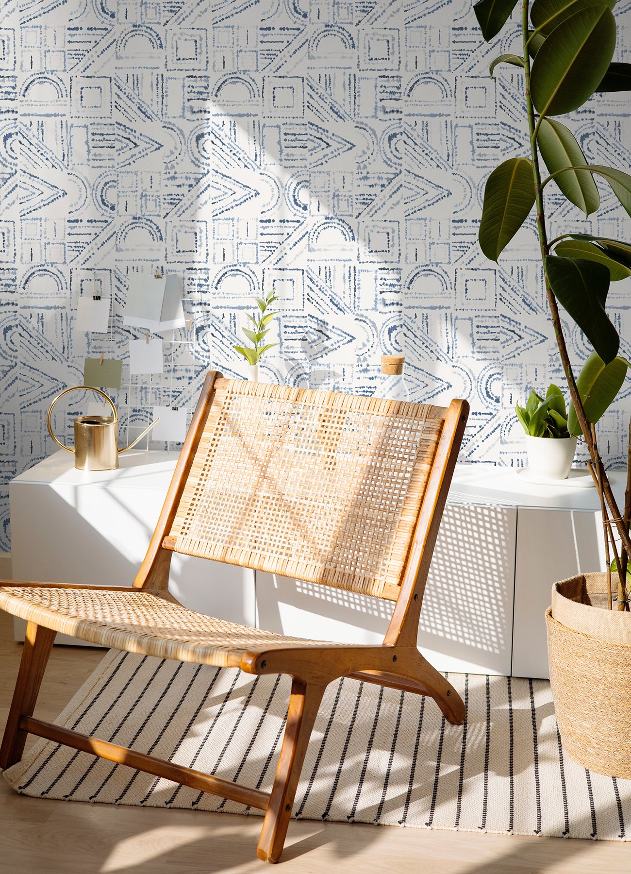 Brisbane Peel & Stick Wallpaper in a room setting