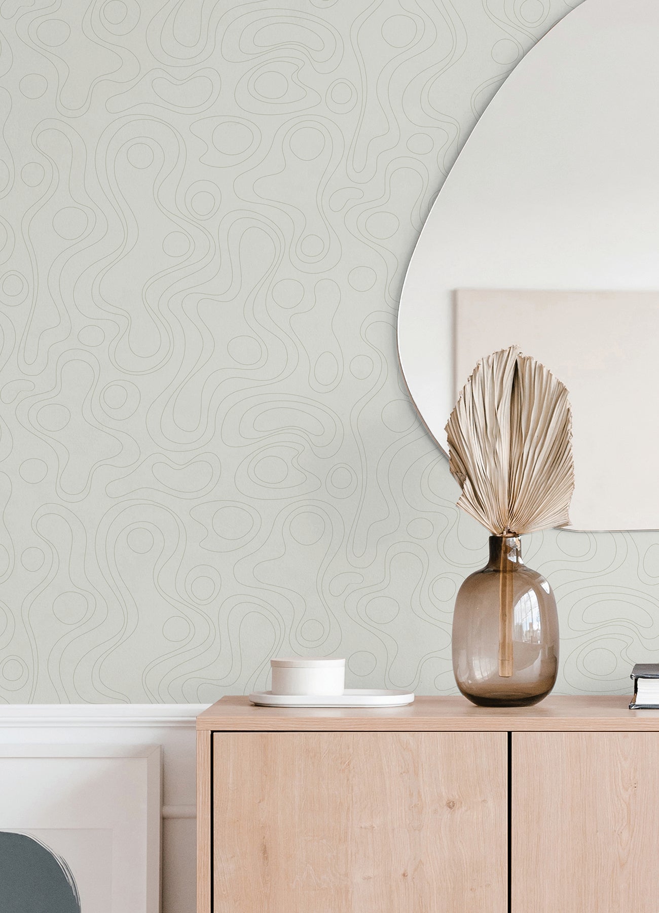 Emily Peel and Stick Wallpaper in a room setting