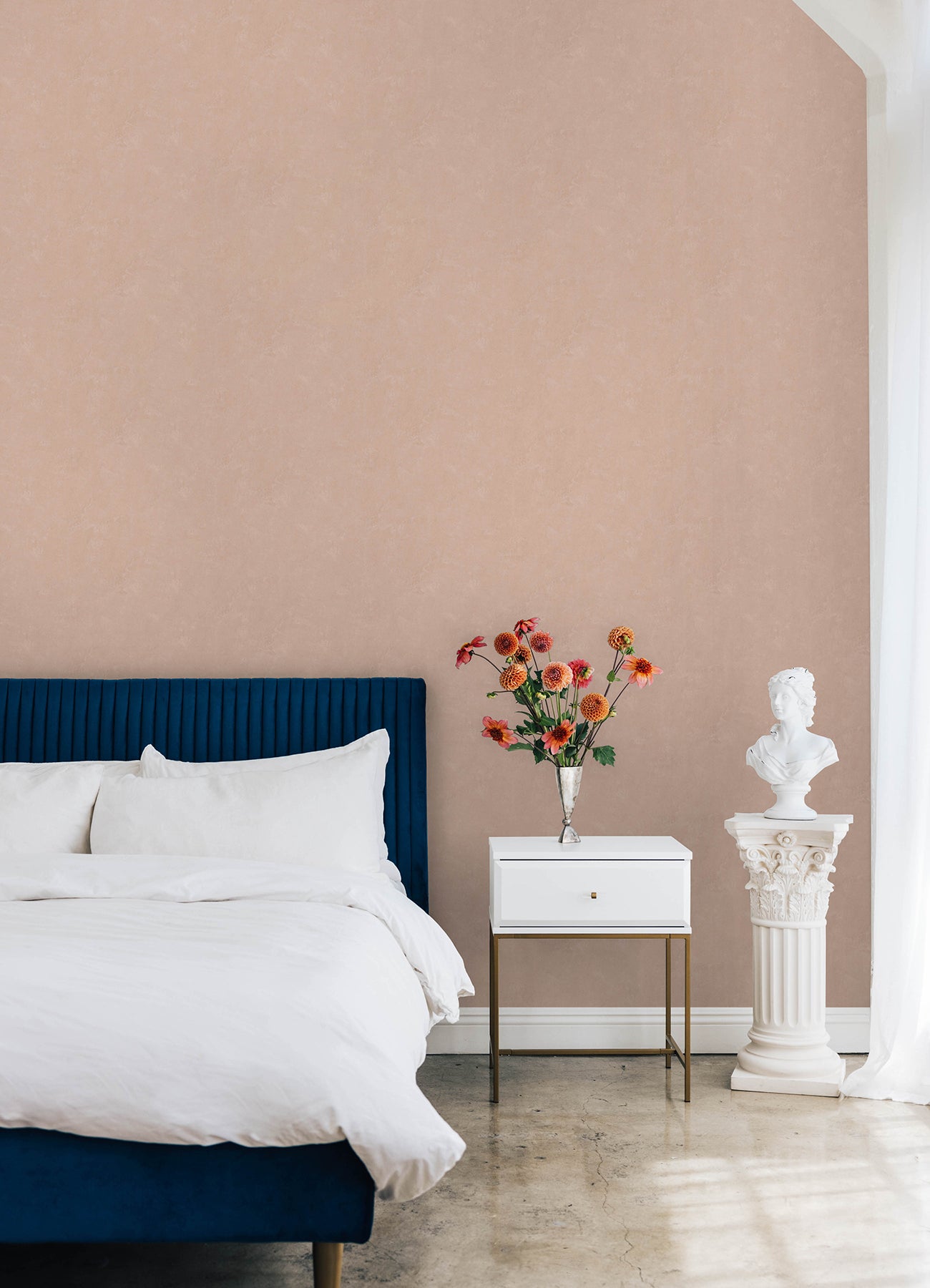 RMK12766PLW wallpaper in a room setting