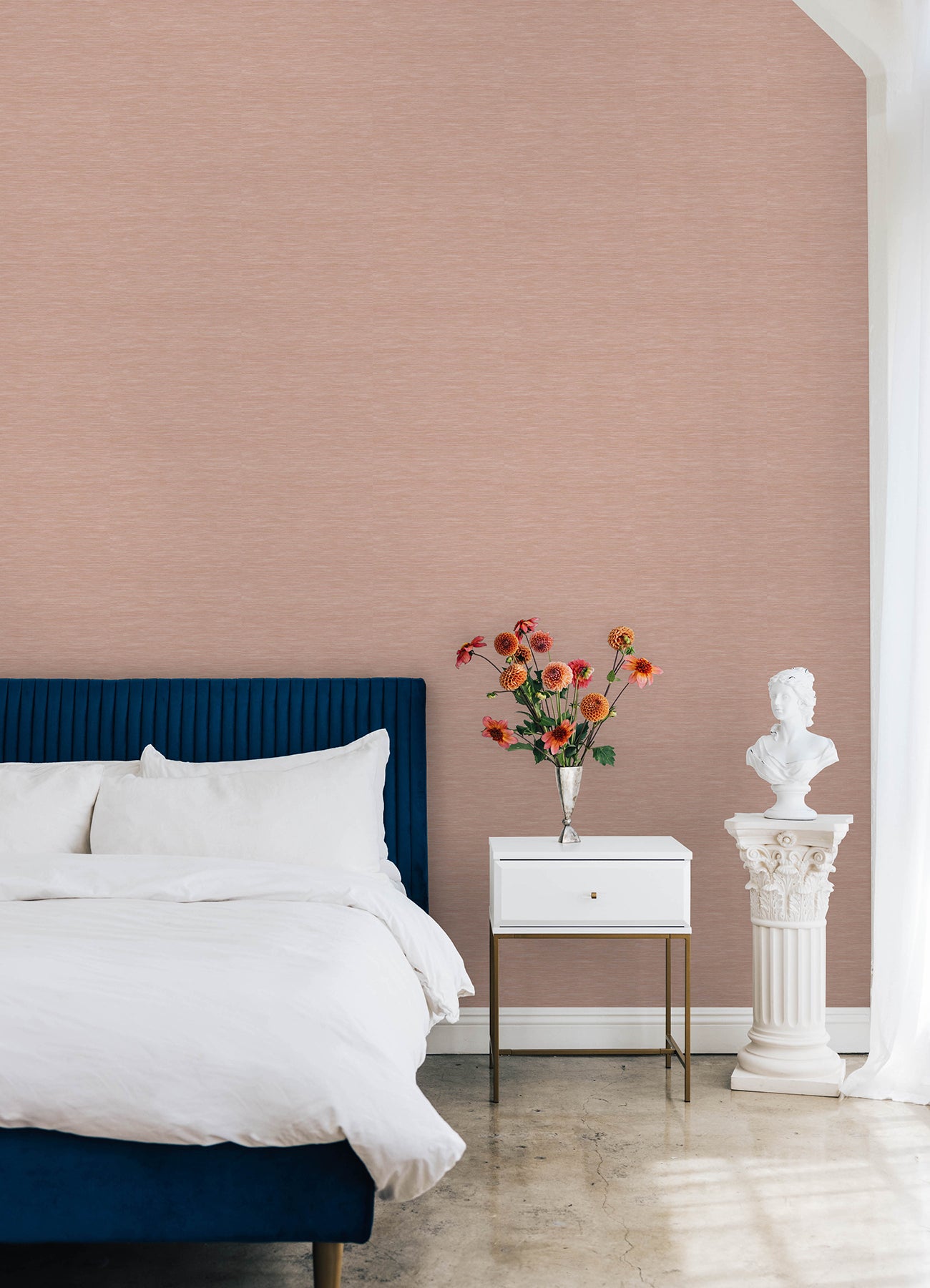 RMK12776PL wallpaper in a room setting