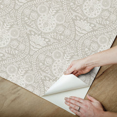 Disney Mickey P&S Wallpaper peel step