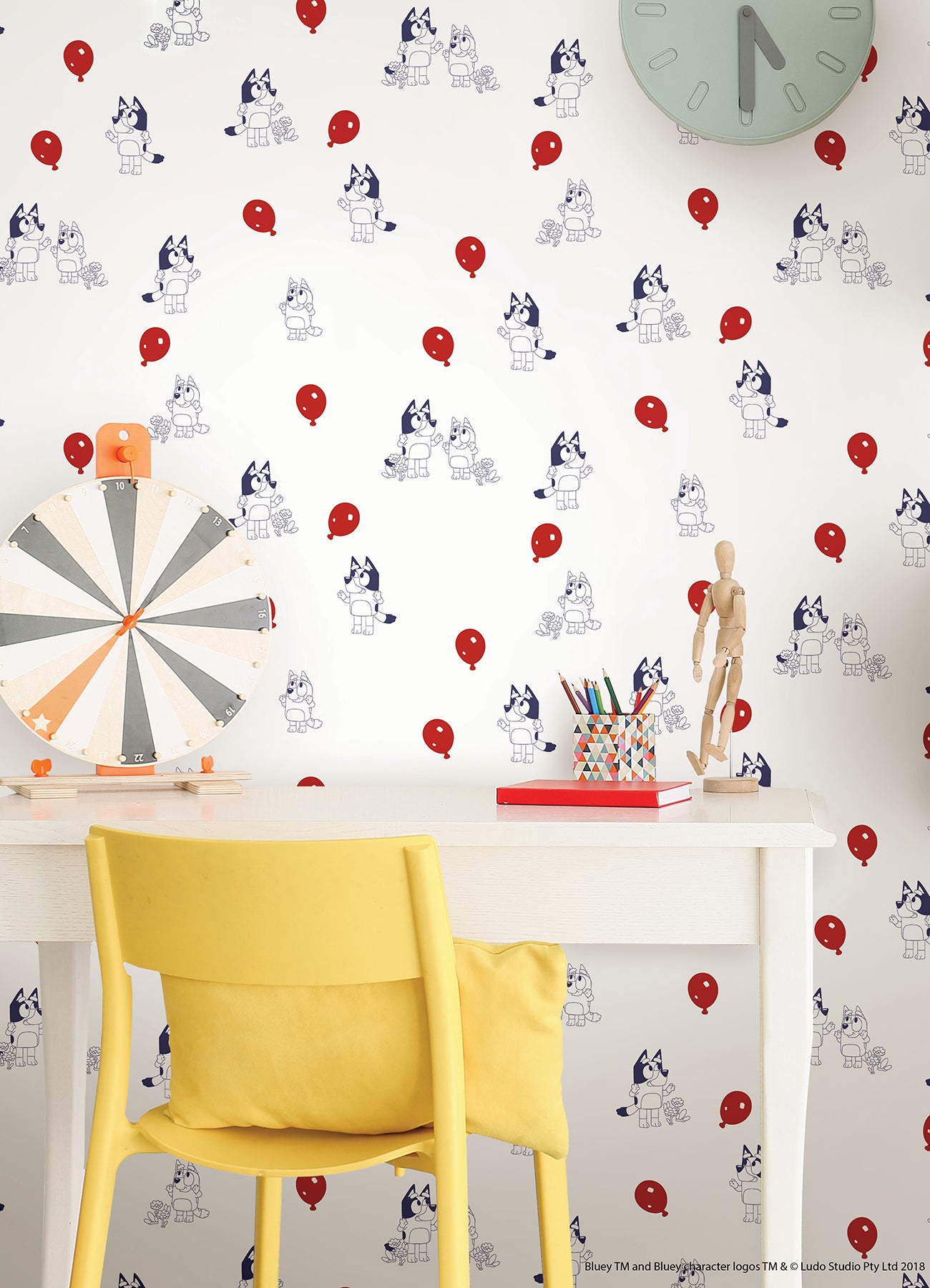 Bluey Keepy Uppy Peel and Stick Wallpaper in a room setting