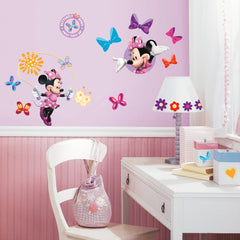 Minnie BowTique Wall Decals in a room setting