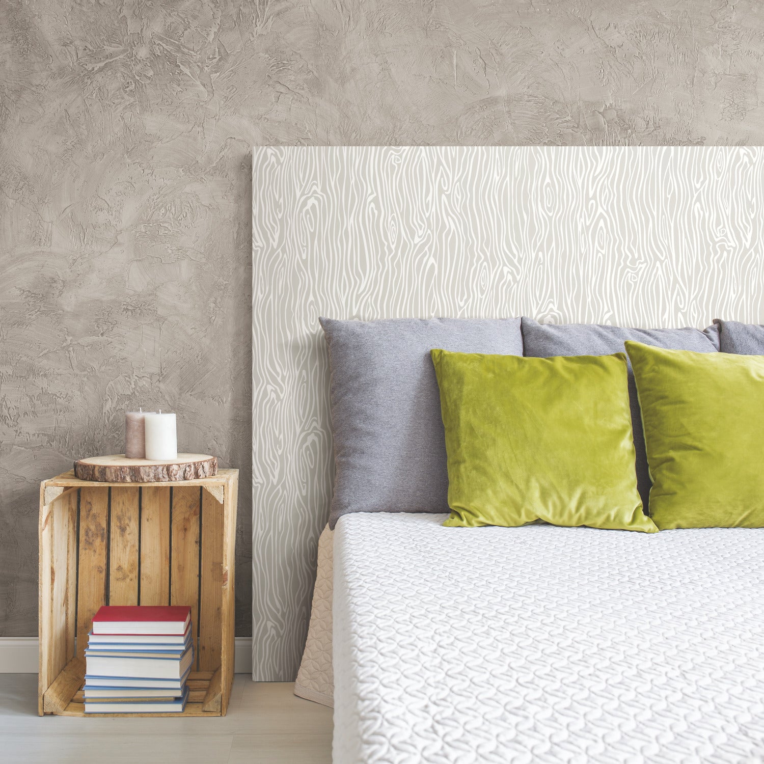 Wood Grain P&S Wallpaper in a room setting