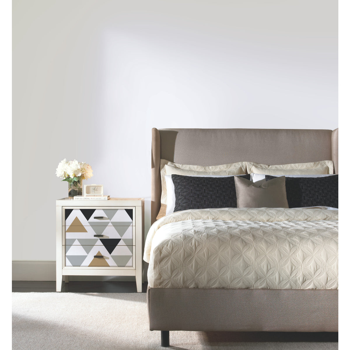 Geometric Triangle P&S Wallpaper in a room setting