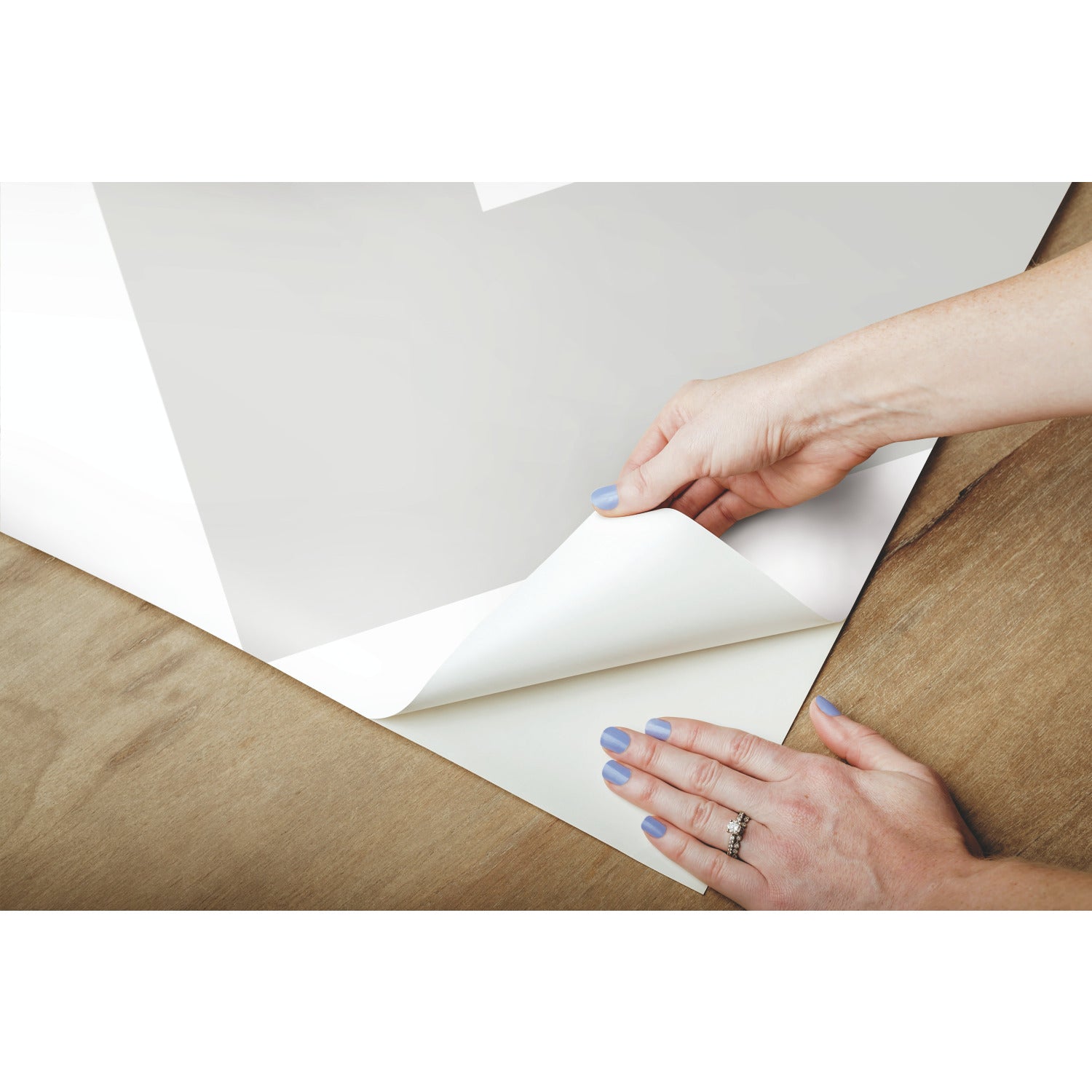 Large Chevron P&S Wallpaper - how to peel