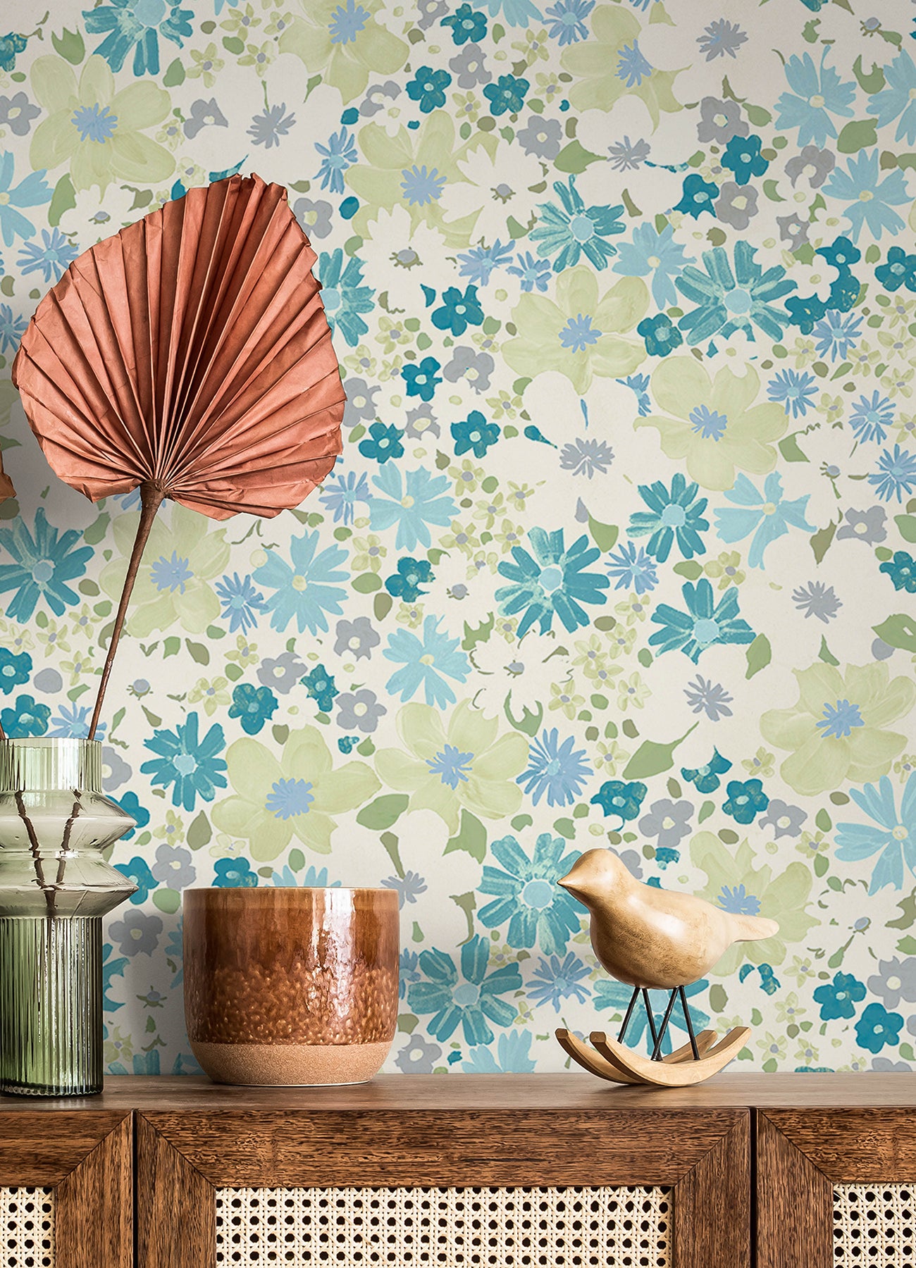 Wildflower Impressions P&S Wallpaper in a room setting