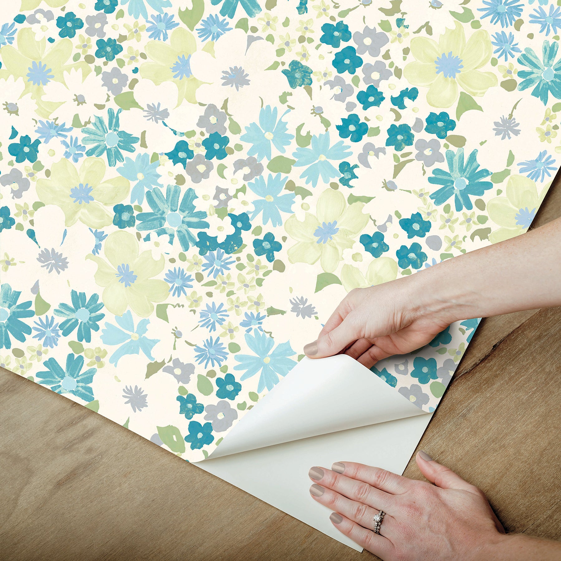 Wildflower Impressions P&S Wallpaper peel step