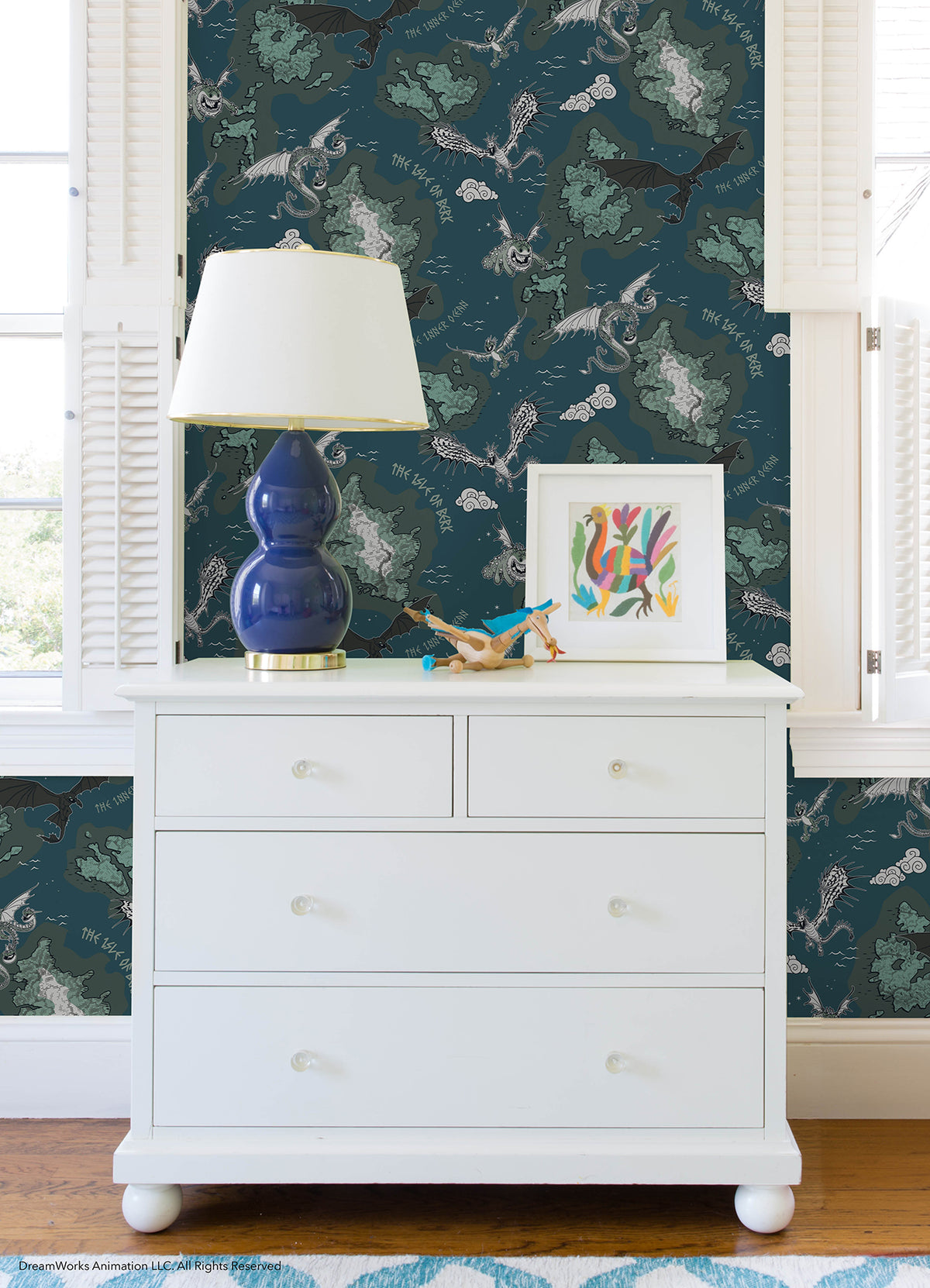 RMWS1300 Peel and Stick Wallpaper in a room setting