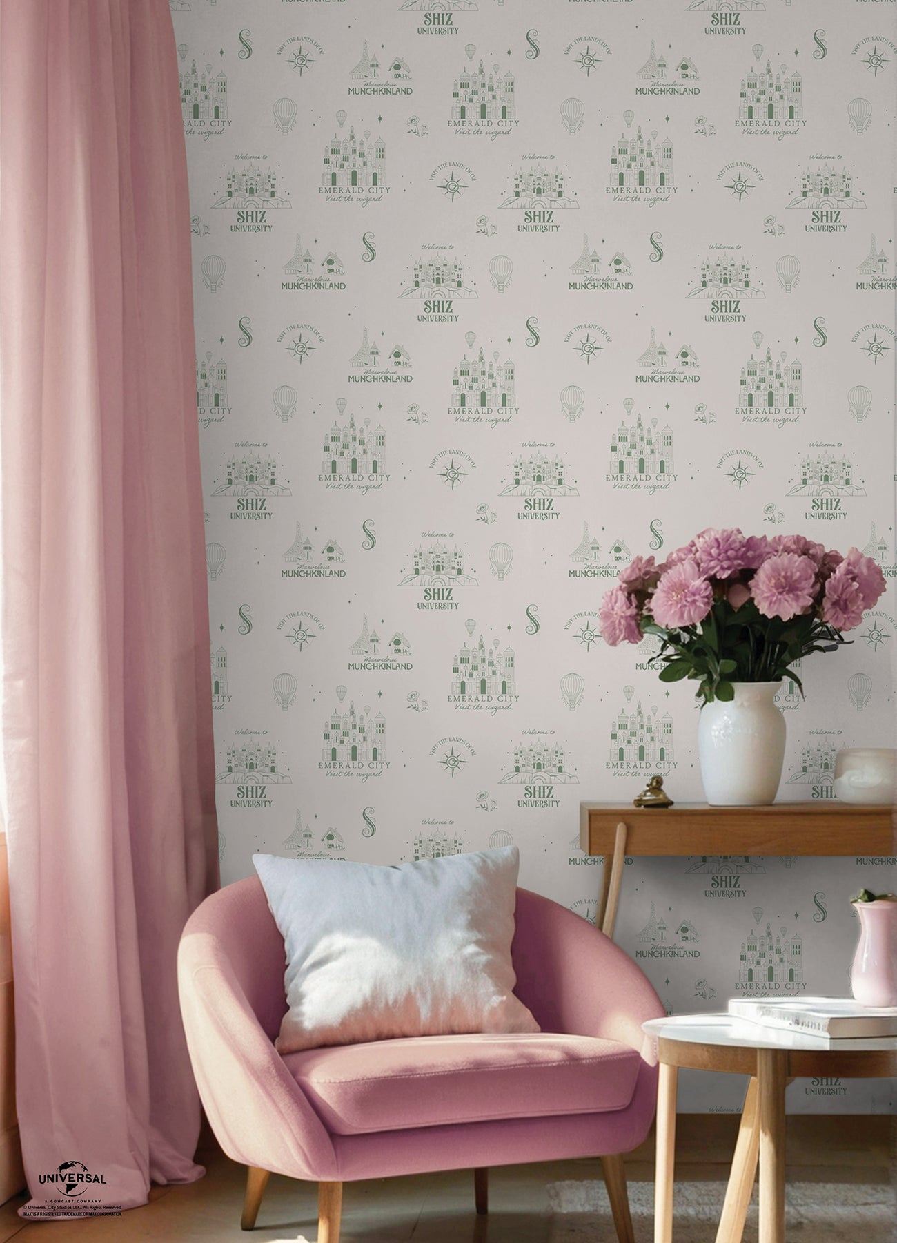 Wicked Land of Oz P&S Wallpaper in a room setting