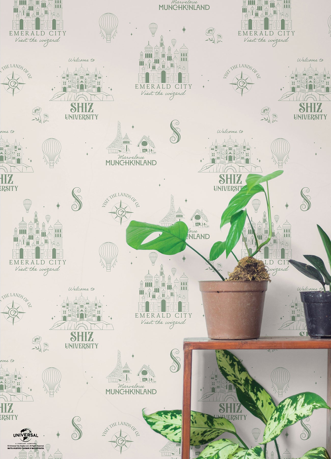 Wicked Land of Oz P&S Wallpaper in a room setting