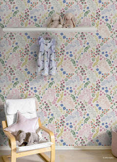My Little Pony Retro Floral P&S Wallpaper in a room setting