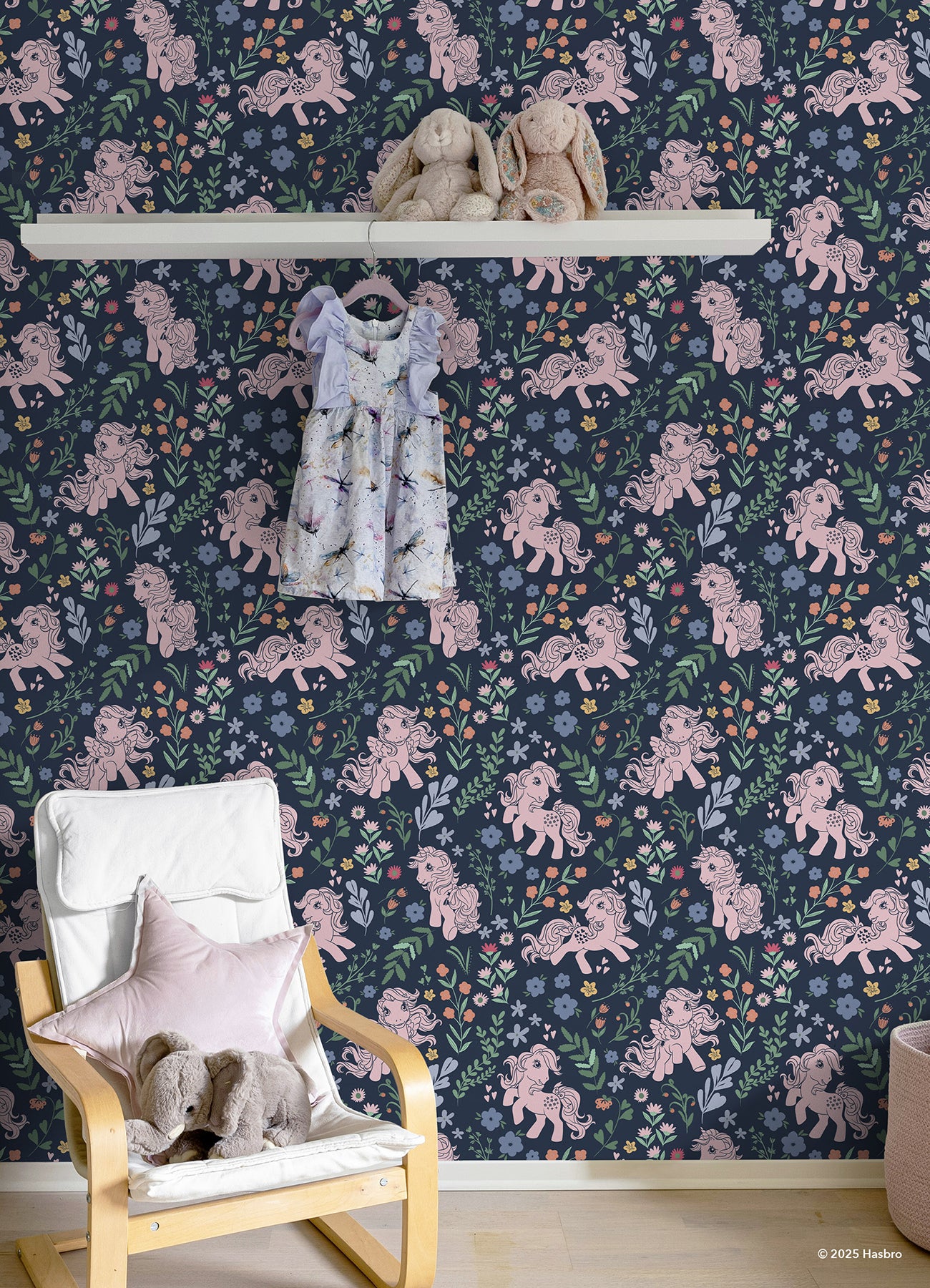 My Little Pony Retro Floral P&S Wallpaper in a room setting