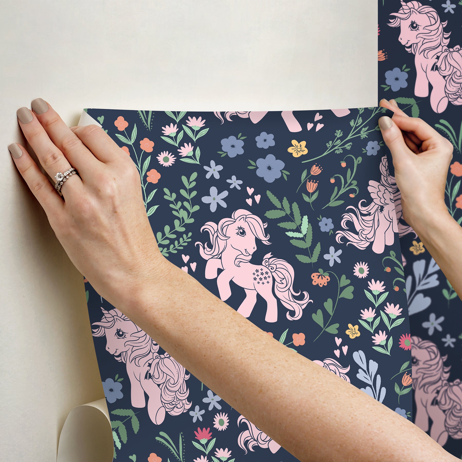 My Little Pony Retro Floral P&S Wallpaper - how to stick
