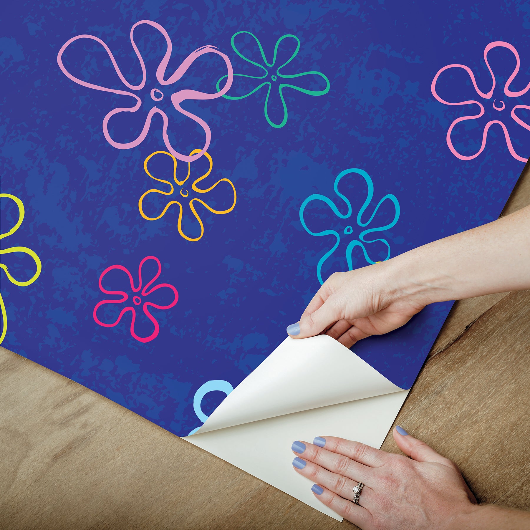 SpongeBob SquarePants Floral P&S Wallpaper - how to peel