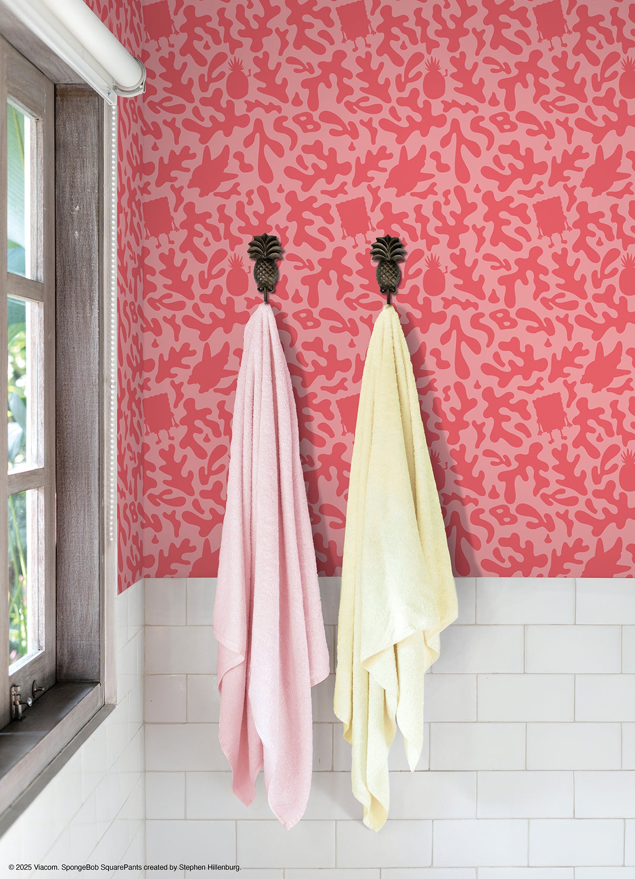 RMWS1372 peel and stick wallpaper in a room setting