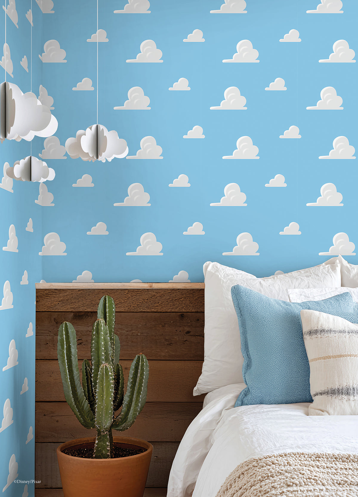 RMWS1411-peel-and-stick-wallpaper-room-scene