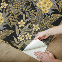 RPS6146-peel-and-stick-wallpaper-peel-application-step