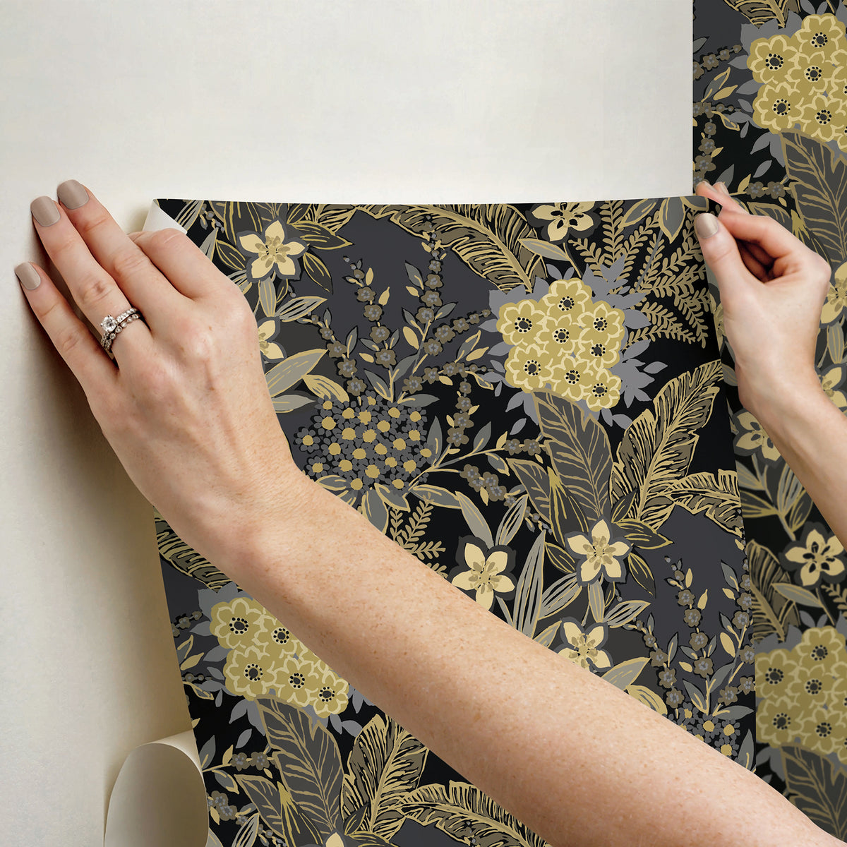 RPS6146-peel-and-stick-wallpaper-stick-application-step