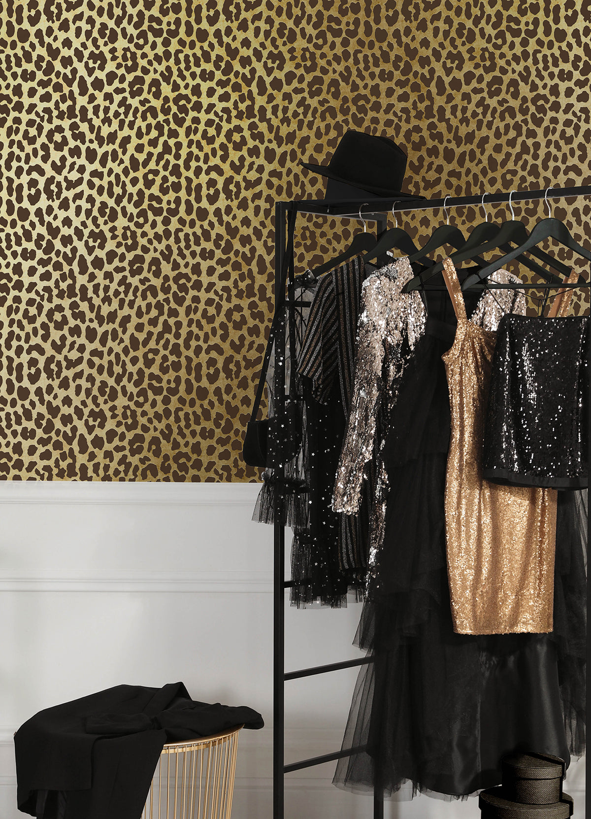 RPS6151-peel-and-stick-wallpaper-room-scene-detail-closeup