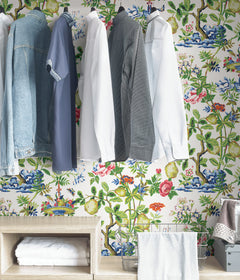 Shantung Garden P&S Wallpaper in a room setting