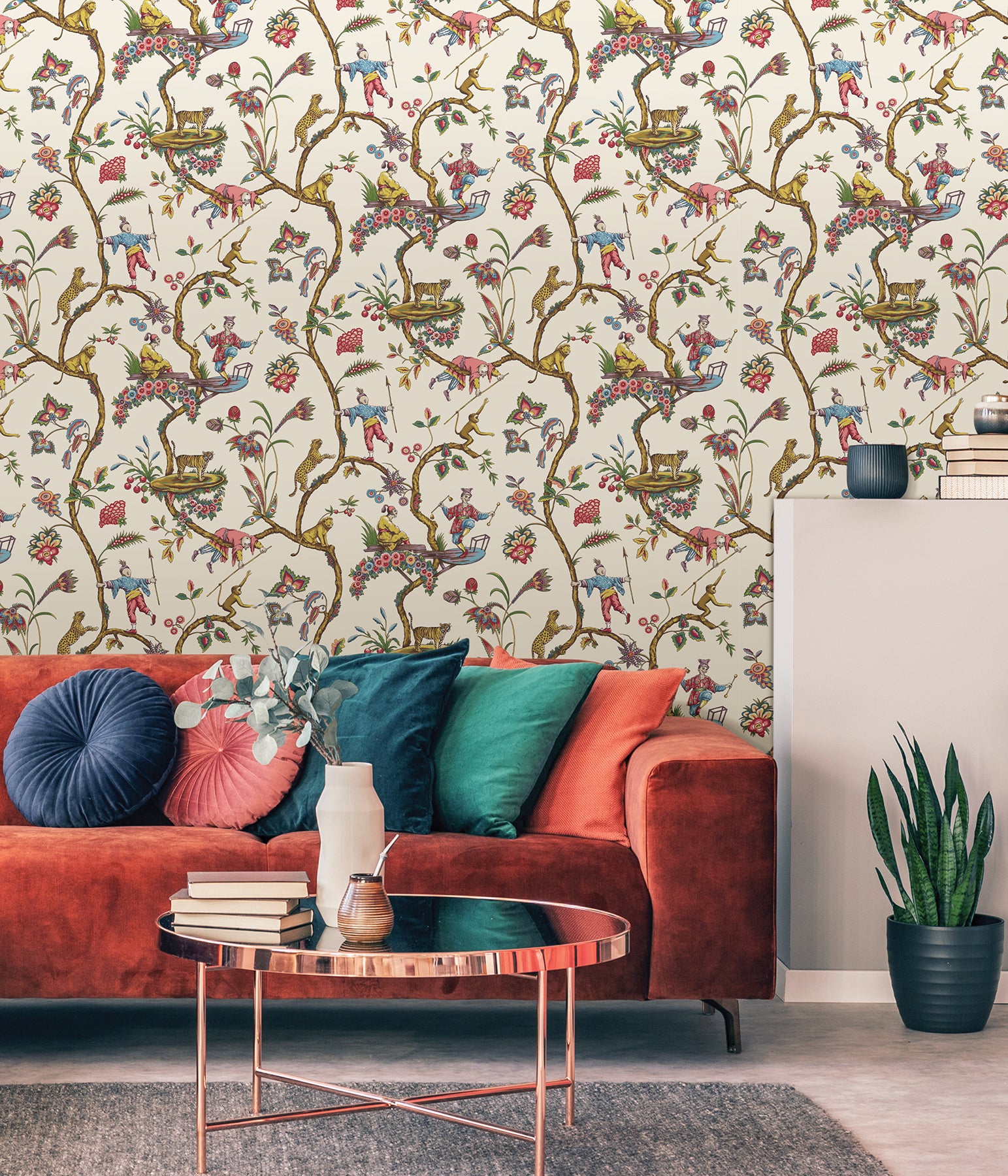 Chinoise Exotique P&S Wallpaper in a room setting